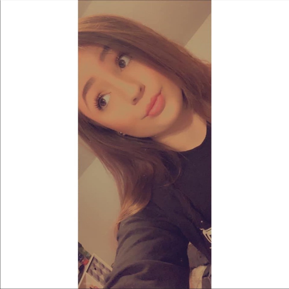 Meet your Posher, Shelbe